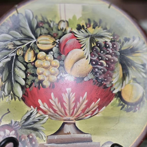 Vtge Raymond Waites Plate - Picture 2 of 3